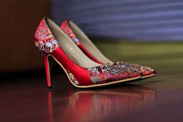 pointy-toe flats shoes